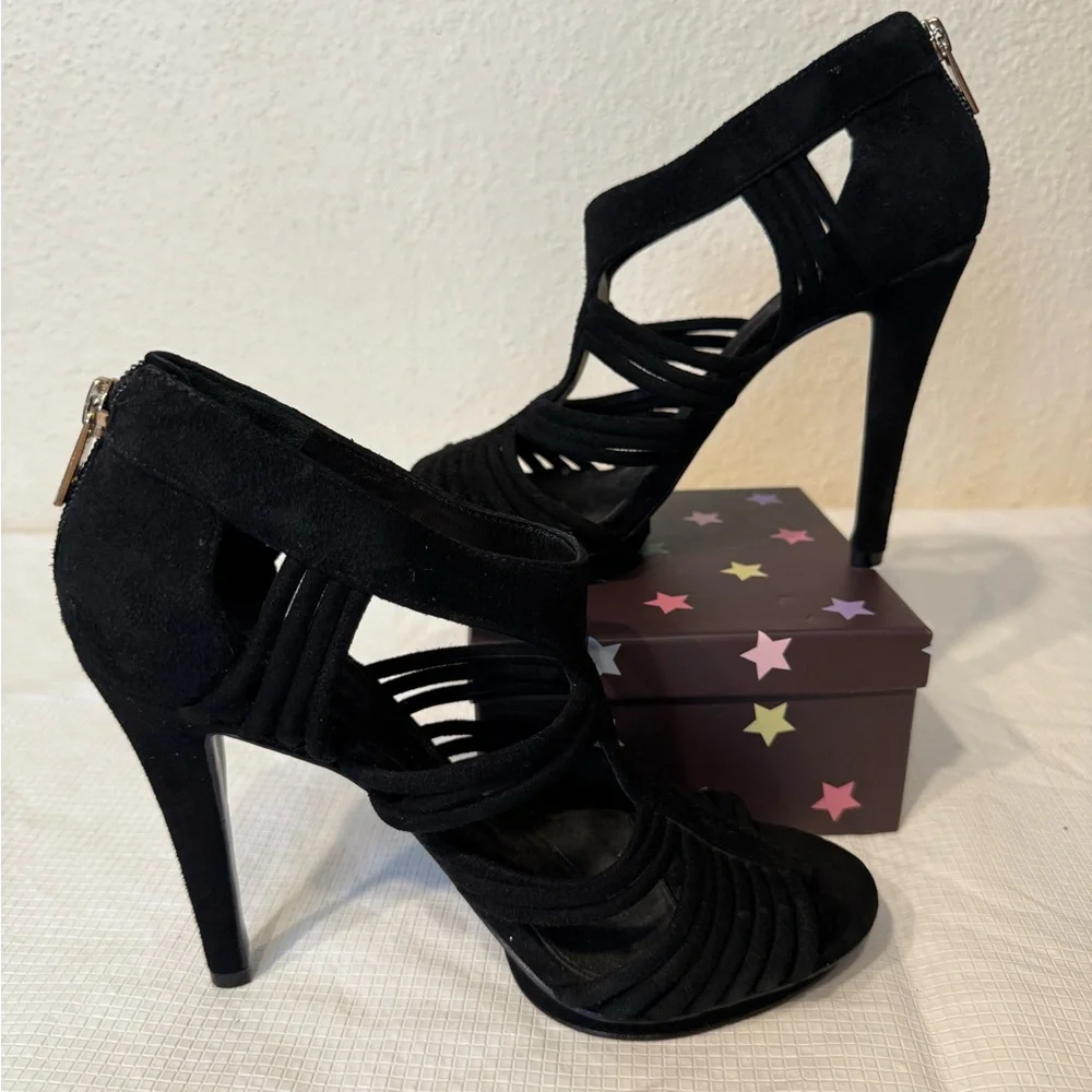Tory Burch Black Heels Strappy Design ALL LEATHER Good Condition Offers Welcome - Picture 2 of 16